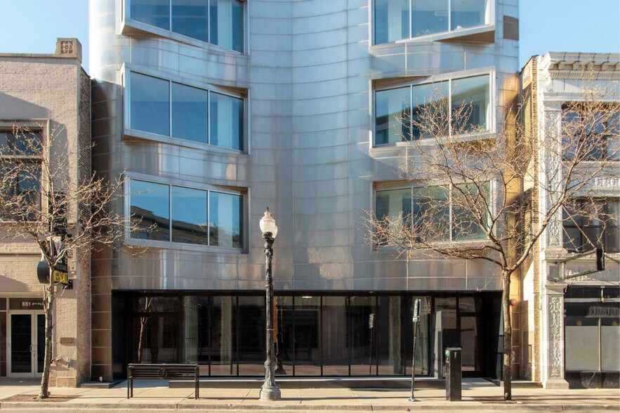 More Photos Of 855 W Belmont Ave, Chicago Office For Lease