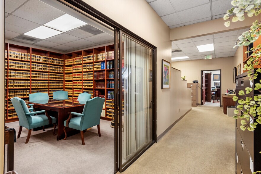 More Photos Of 2070 N Tustin Ave, Santa Ana Office For Sale