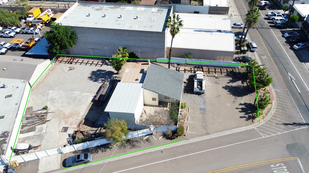 Primary Photo Of 8126 Center St, La Mesa Light Manufacturing For Lease