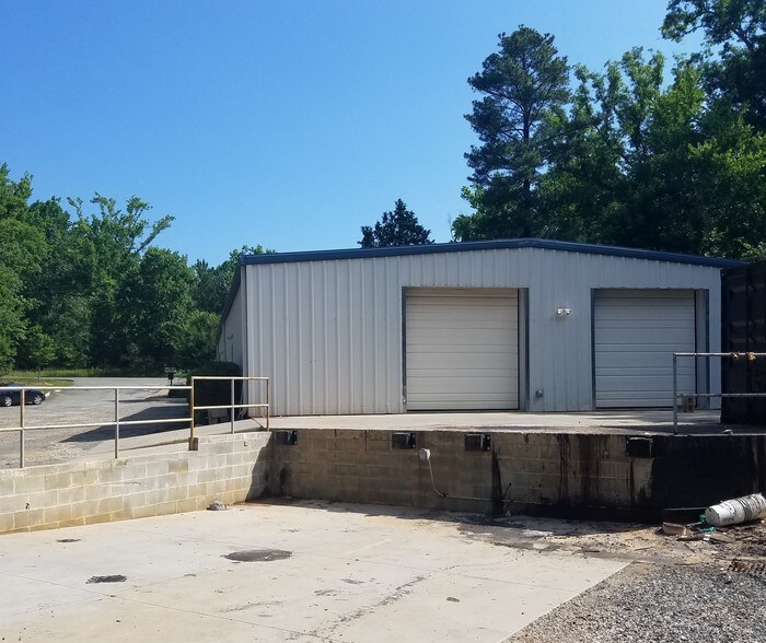 More Photos Of 6129 Westgate Rd, Raleigh Warehouse For Lease