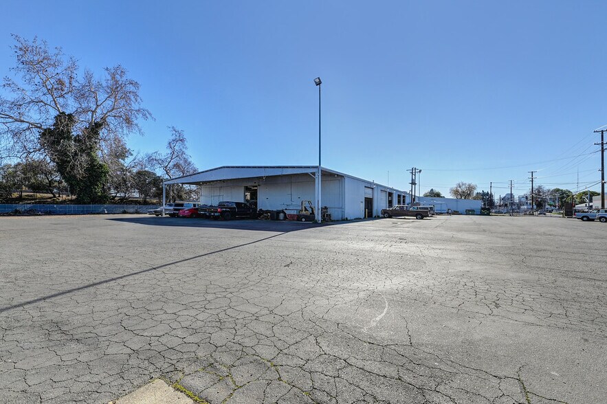 More Photos Of 1441 Richards Blvd, Sacramento Service For Lease