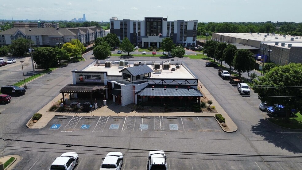 More Photos Of 1800 S Meridian Ave, Oklahoma City Restaurant For Sale