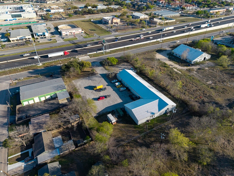 More Photos Of 1910 S Interstate 35, San Marcos Manufacturing For Sale