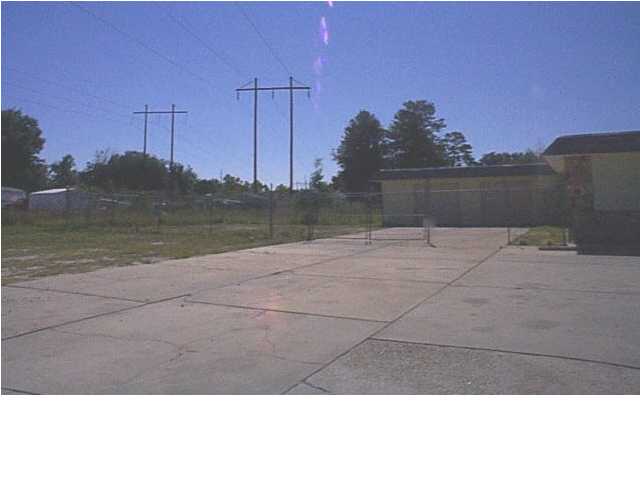 More Photos Of 733 Edge St, Fort Walton Beach Flex For Lease