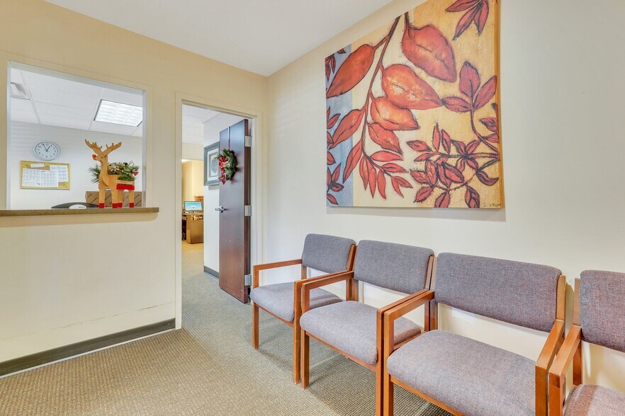 More Photos Of 11706 Mercy Blvd, Savannah Medical For Lease