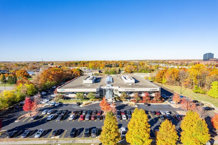More Photos Of 691 N Squirrel Rd, Auburn Hills Office For Lease