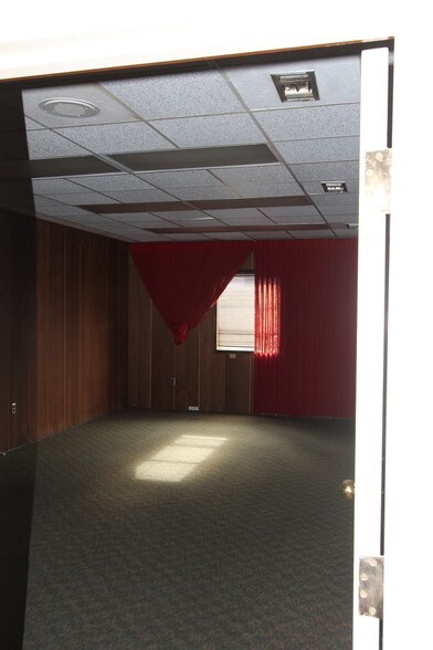 More Photos Of 1318 W Pine St, Hattiesburg Office For Lease