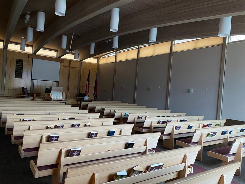 More Photos Of 2551 Dodge St, Omaha Office For Sale