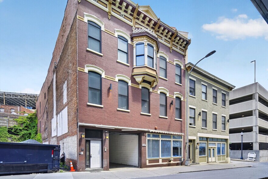 More Photos Of 83 Beaver St, Albany Apartments For Sale