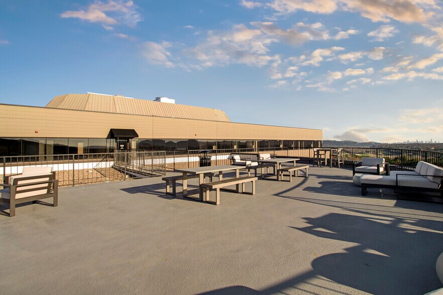 More Photos Of 6504 Bridgepoint Pky, Austin Office For Lease