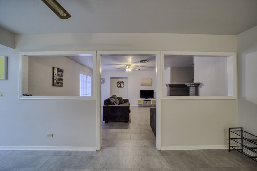 More Photos Of 5201 S Highway 95, Fort Mohave Storefront Retail Office For Sale