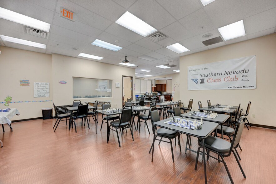 More Photos Of 6284 Spring Mountain Rd, Las Vegas Office For Sale