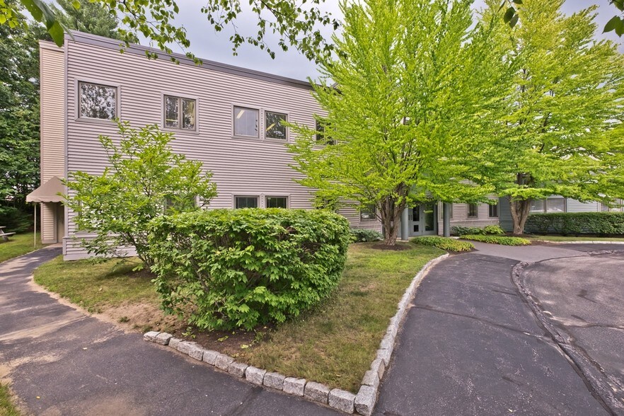 More Photos Of 4 Union Park, Topsham Office For Lease