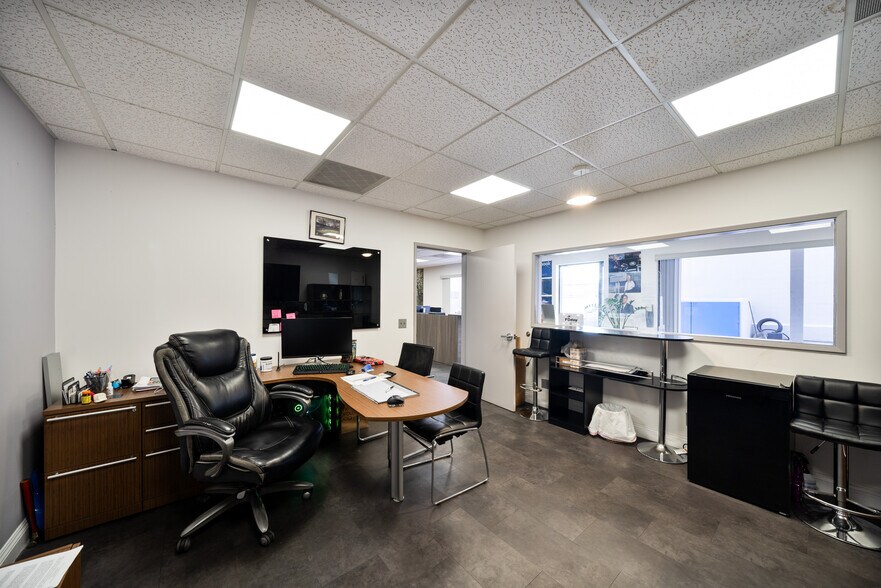 More Photos Of 731-733 E San Bernardino Rd, Covina Warehouse For Sale