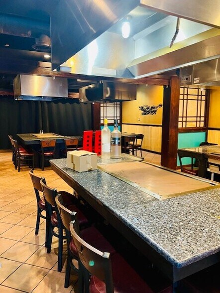 More Photos Of 9304-9324 US Hwy 19 N, Port Richey Unknown For Lease