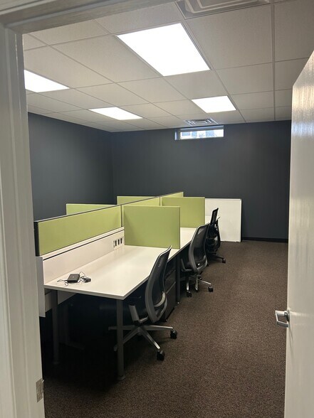 More Photos Of 3862 Race Rd, Cincinnati Light Manufacturing For Lease