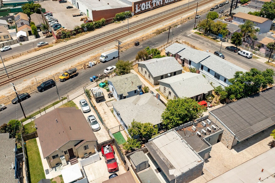More Photos Of 11012 Willowbrook Ave, Los Angeles Apartments For Sale