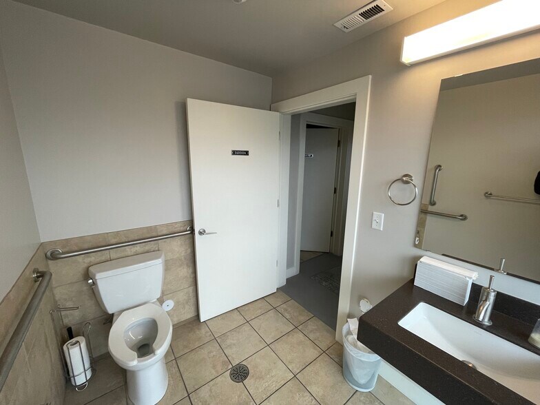 More Photos Of 455 E 200 S, Salt Lake City Office For Sale