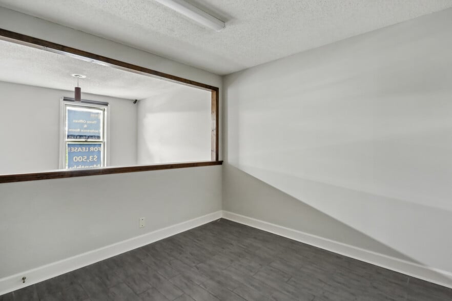 More Photos Of 3015-3025 Piedmont Rd NE, Atlanta Office For Sale