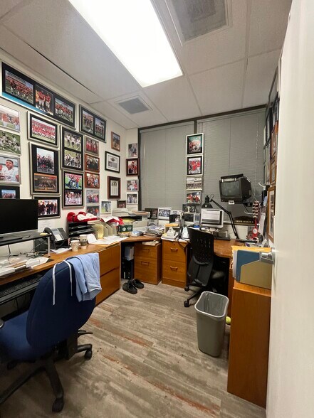 More Photos Of 98-1247 Kaahumanu St, Aiea Office For Sale