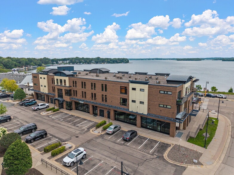 More Photos Of 4100 Shoreline Dr, Spring Park Apartments For Sale