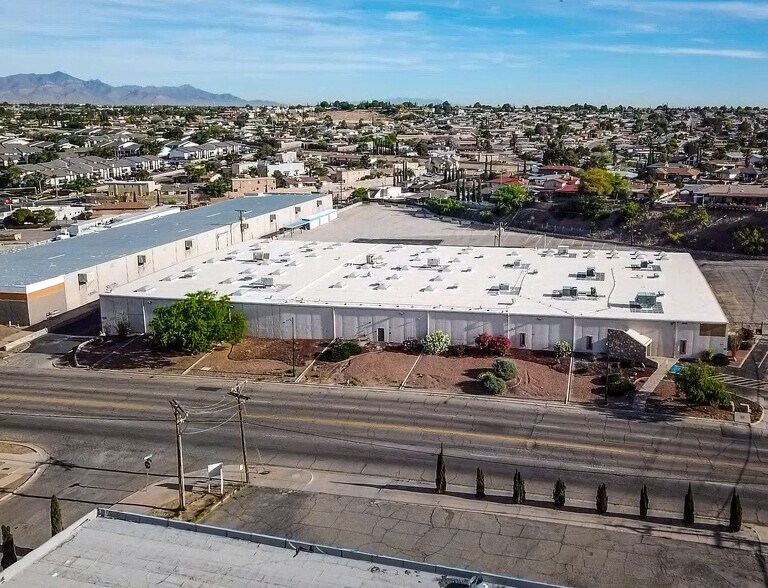 More Photos Of 10841 Pellicano Dr, El Paso Distribution For Lease
