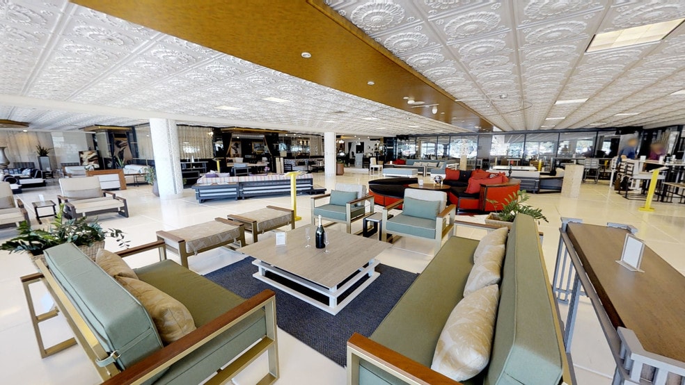 More Photos Of 7001 E McDowell Rd, Scottsdale Storefront Retail Office For Sale