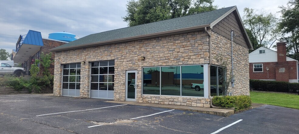 Primary Photo Of 7800 Dixie Hwy, Florence Auto Repair For Sale