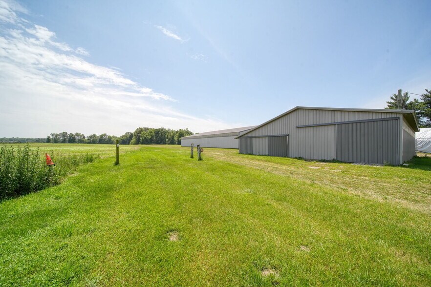 More Photos Of 15379 Howard Rd, Hanover Flex For Sale