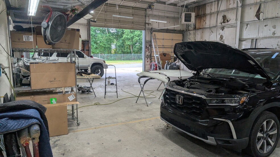More Photos Of 4802 New Bern Ave, Raleigh Auto Repair For Sale