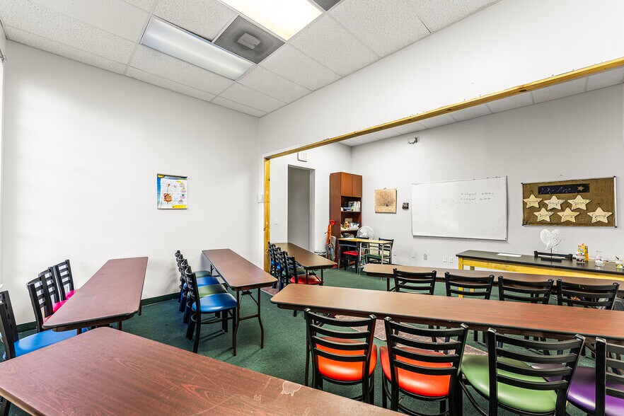 More Photos Of 15165 NW 77th Ave, Miami Lakes Medical For Lease