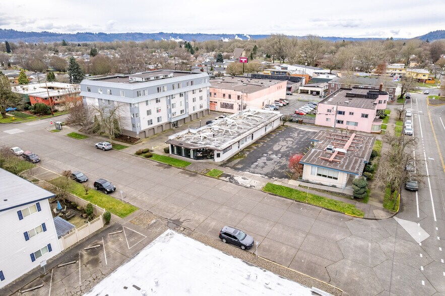 More Photos Of 1221-1227 17th Ave, Longview Loft Creative Space For Sale