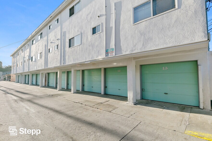 More Photos Of 5120-5132 E Livingston Dr, Long Beach Apartments For Sale