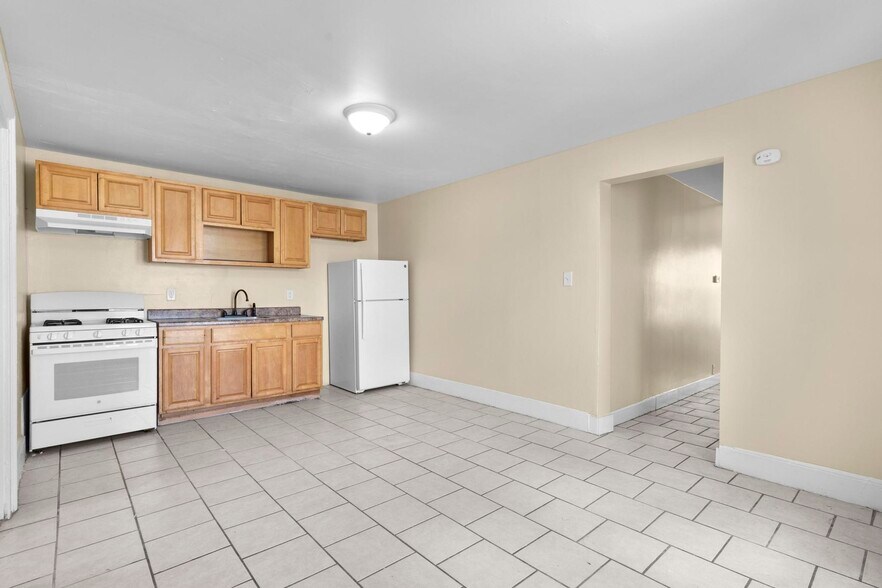 More Photos Of 122 Derby Ave, New Haven Apartments For Sale
