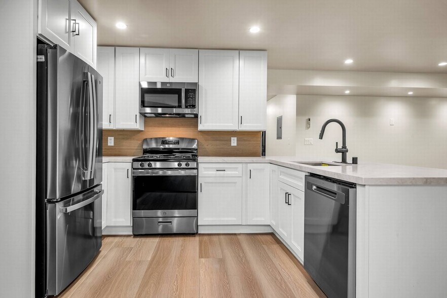 More Photos Of 1405 N Normandie Ave, Los Angeles Apartments For Sale