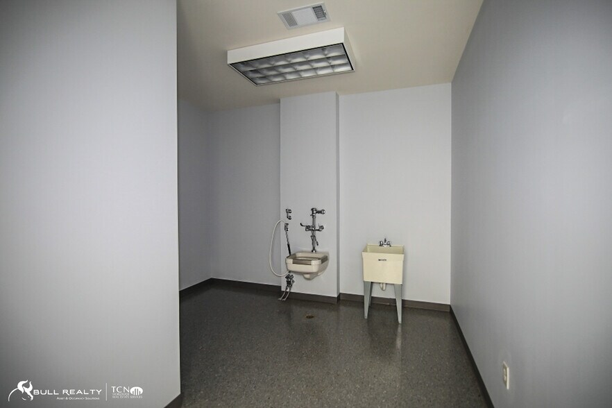 More Photos Of 22 Madras Pky, Newnan Healthcare For Lease