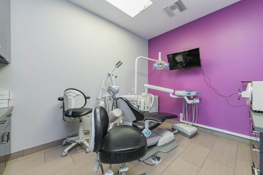 More Photos Of 113 Waterworks Way, Irvine Medical For Sale