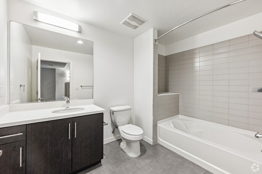 More Photos Of 801 S Hope St, Los Angeles Apartments For Lease