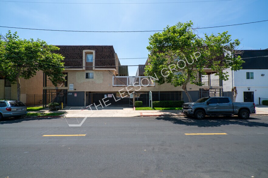 More Photos Of 1910 N Spurgeon St, Santa Ana Apartments For Sale