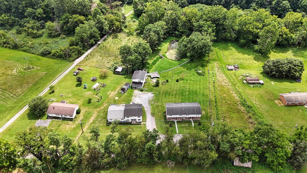 More Photos Of 14694 Wallace Pike, Abingdon Multifamily For Sale