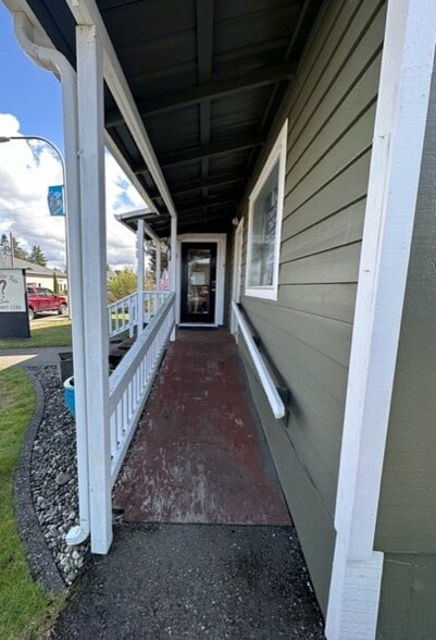 More Photos Of 109 Main, Elma General Retail For Sale