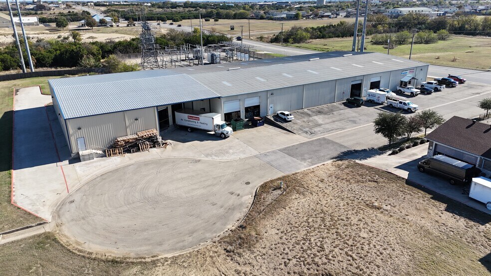 Primary Photo Of 2719 E Elms Rd, Killeen Warehouse For Lease