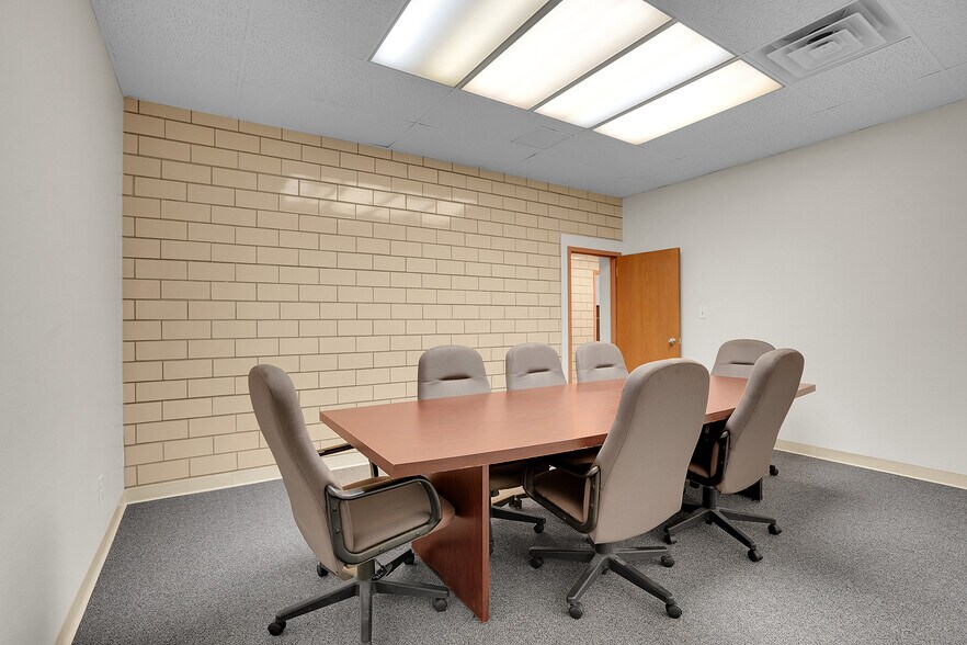 More Photos Of 330 Park Ave, Fort Lupton Office For Lease