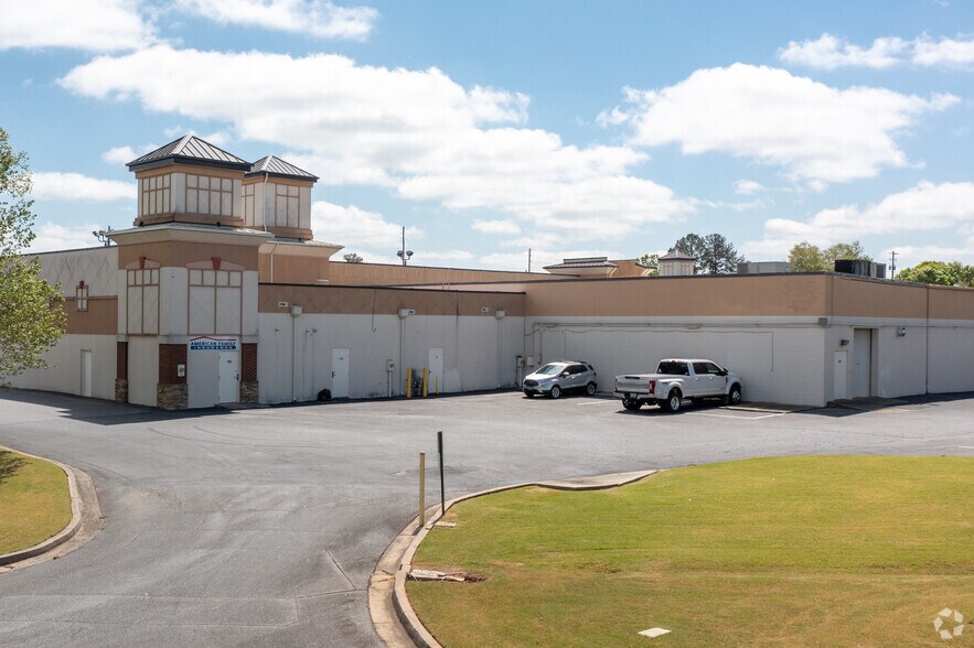 More Photos Of 2727 Canton Rd, Marietta Unknown For Sale