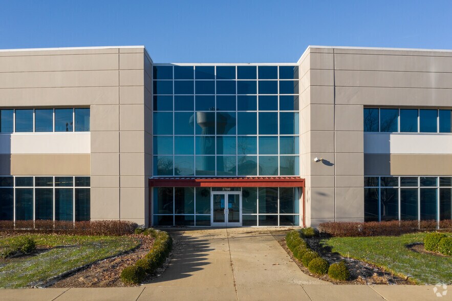 More Photos Of 2700 Blankenbaker Pky, Louisville Office For Lease