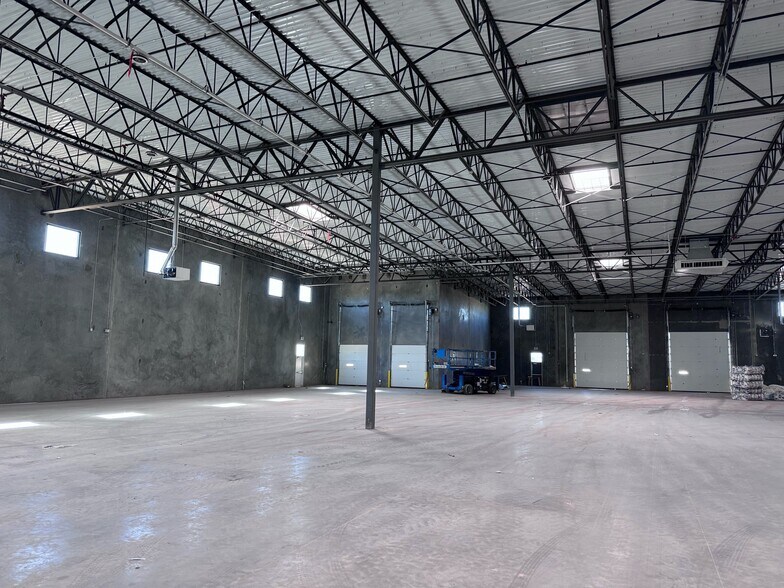 More Photos Of 300 Avenida Ascencion, Santa Teresa Warehouse For Lease