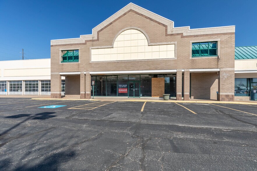 More Photos Of 10835-10899 St. Charles Rock Rd, Bridgeton Unknown For Lease