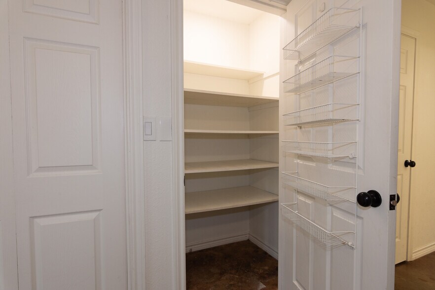 More Photos Of 114 Scofield Ave, Johnson City Apartments For Sale