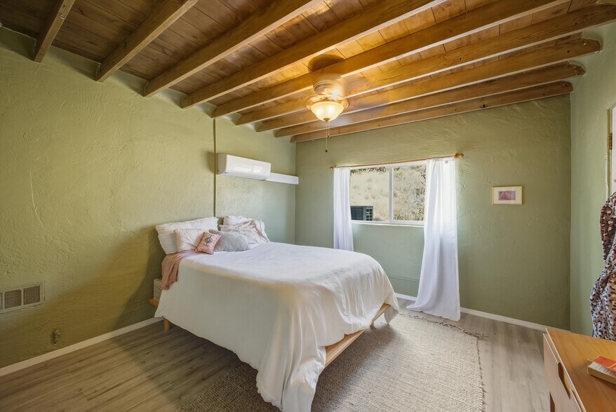 More Photos Of 24 Matisse Rd NE, Albuquerque Apartments For Sale