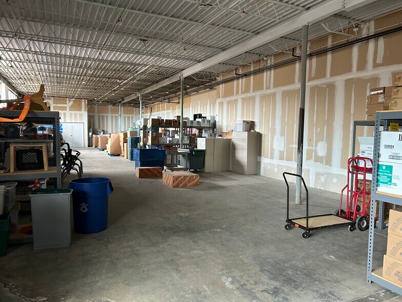 More Photos Of 29 Emerson Ave, Gloucester Light Manufacturing For Lease